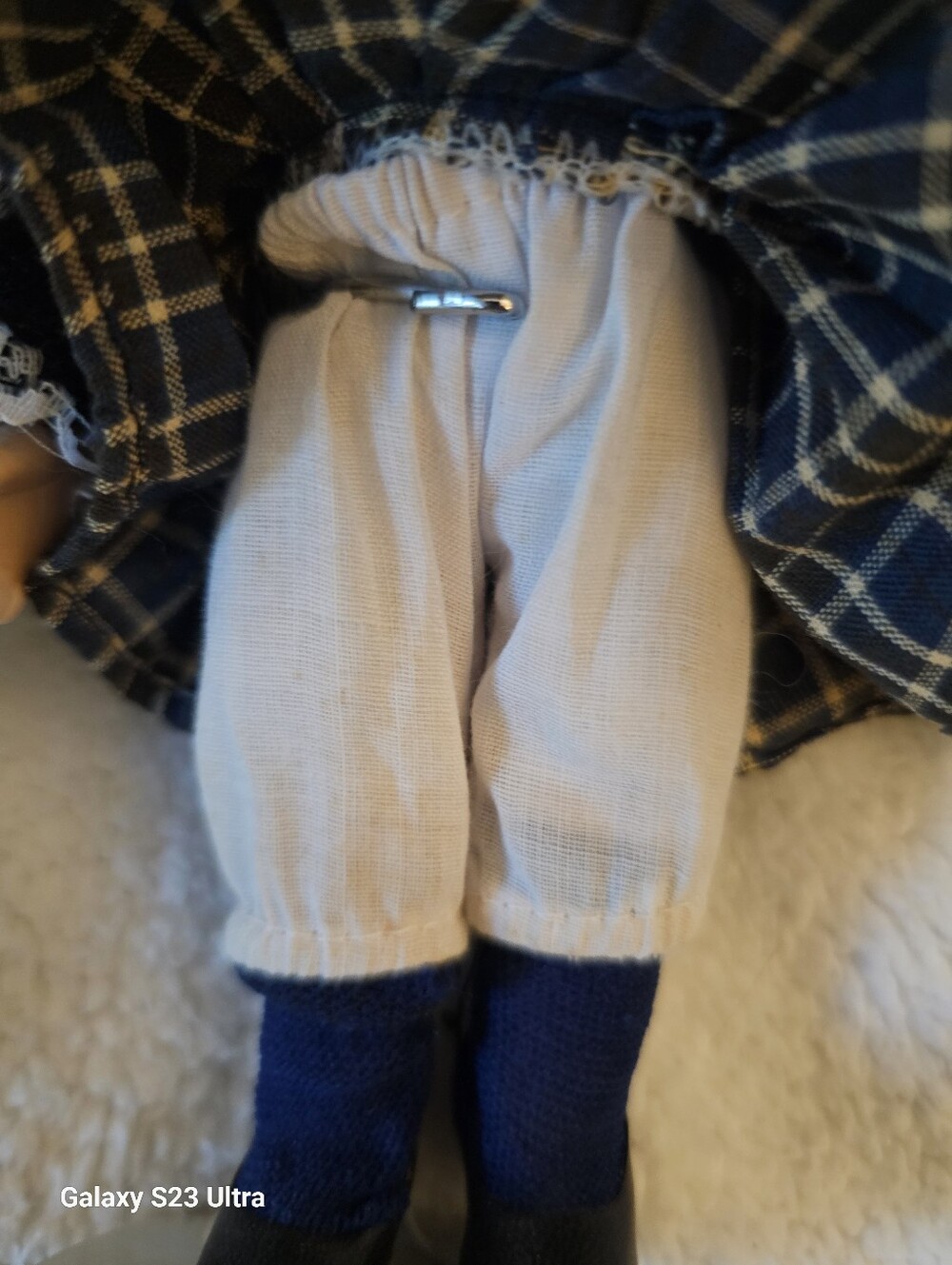 SCOTLAND FASHION DOLL - Picture 5 of 15